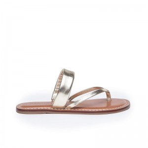 Gold Women Bernardo Leia Thong Flat Sandals | FQT887NJ