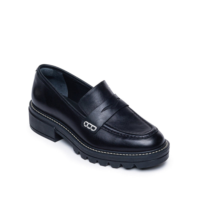 Black Women Bernardo Chandler Lug-Sole Loafers | XPW5920UJ