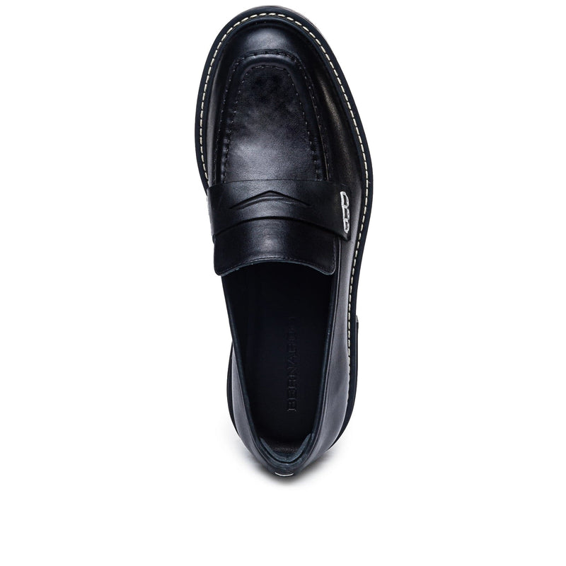 Black Women Bernardo Chandler Lug-Sole Loafers | XPW5920UJ