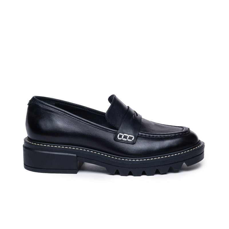 Black Women Bernardo Chandler Lug-Sole Loafers | XPW5920UJ