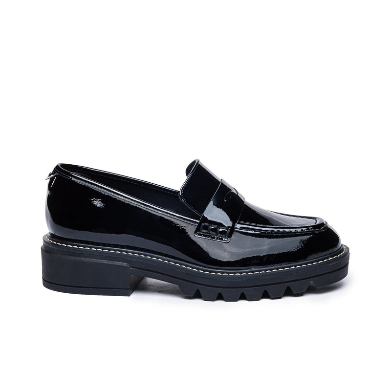 Black Women Bernardo Chandler Lug-Sole Loafers | GAS5842VG