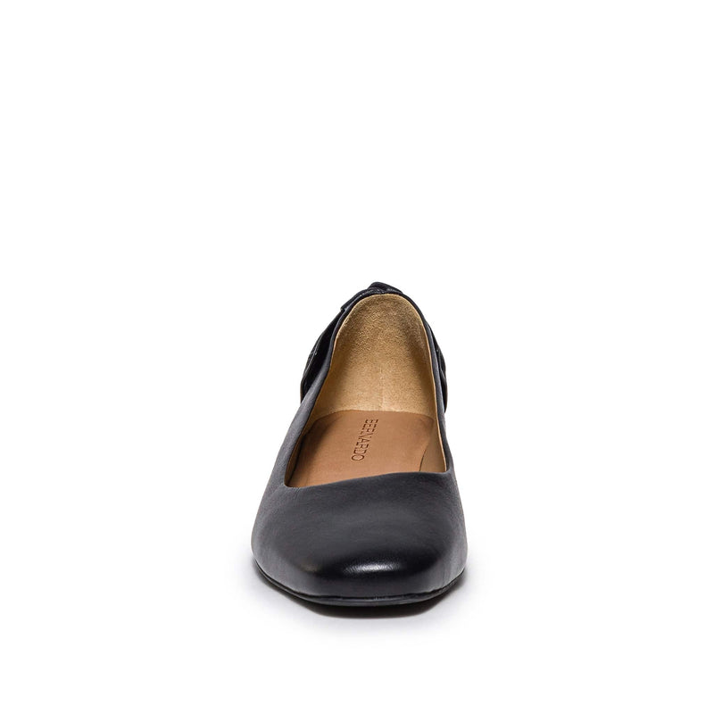 Black Women Bernardo Eloisa Bow Ballet Flats | ZLV416VI