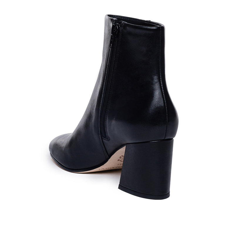 Black Women Bernardo Nola Ankle Boots | MPL1884WG