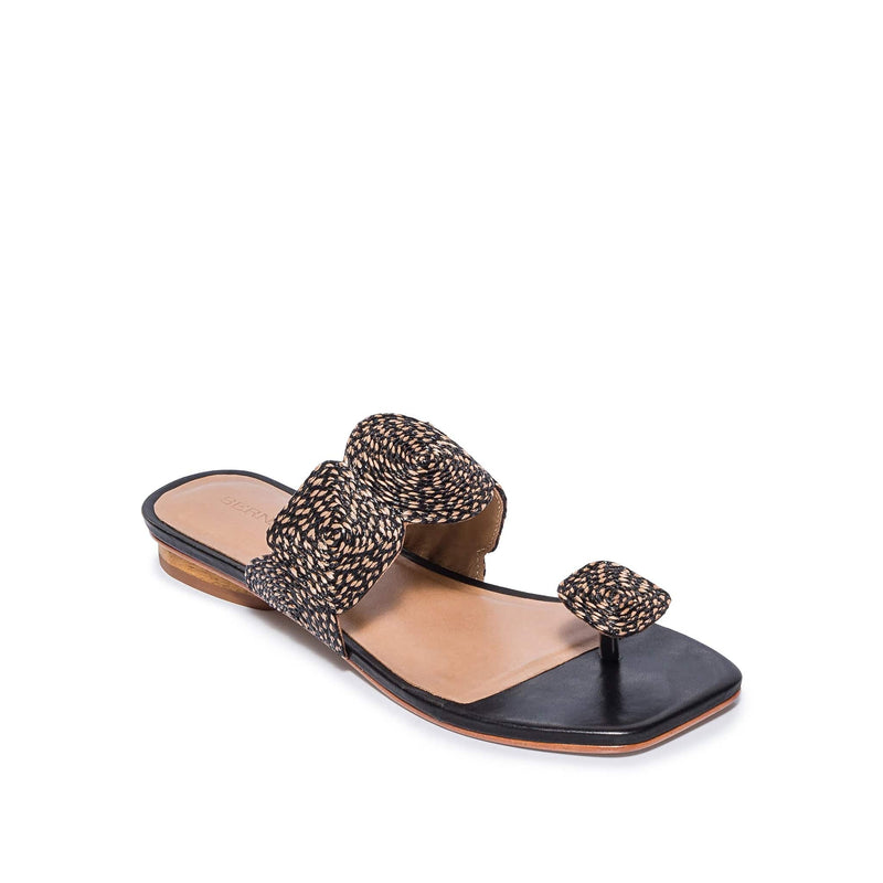 Black Women Bernardo Palermo Raffia Flat Sandals | FLZ3853XG