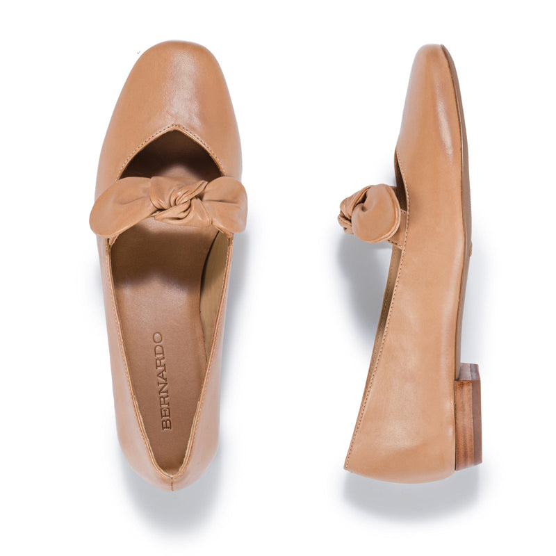 Brown Women Bernardo Emersyn Ballet Flats | HMZ7655NP