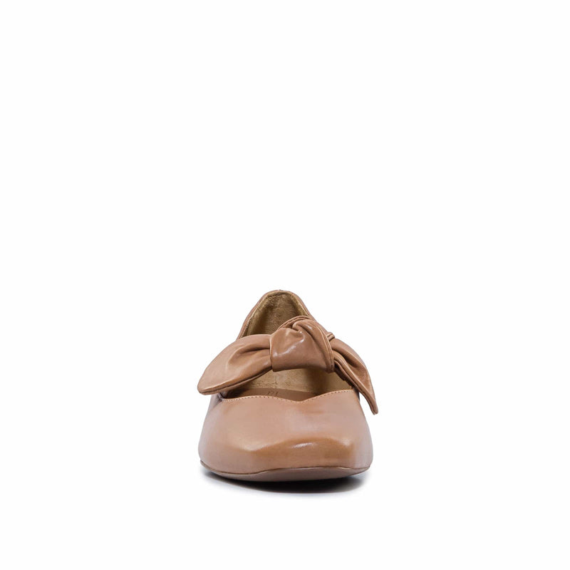 Brown Women Bernardo Emersyn Ballet Flats | HMZ7655NP