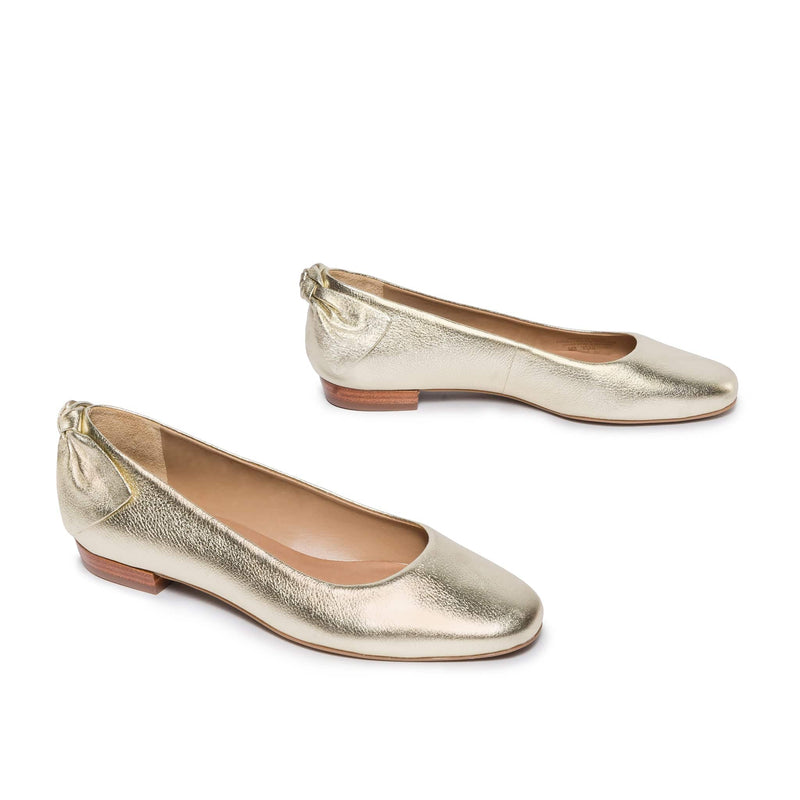 Gold Women Bernardo Eloisa Bow Ballet Flats | IFT2976PS