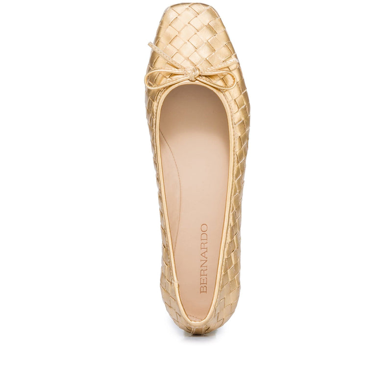 Gold Women Bernardo Gwynn Woven Ballet Flats | XLL2419DU