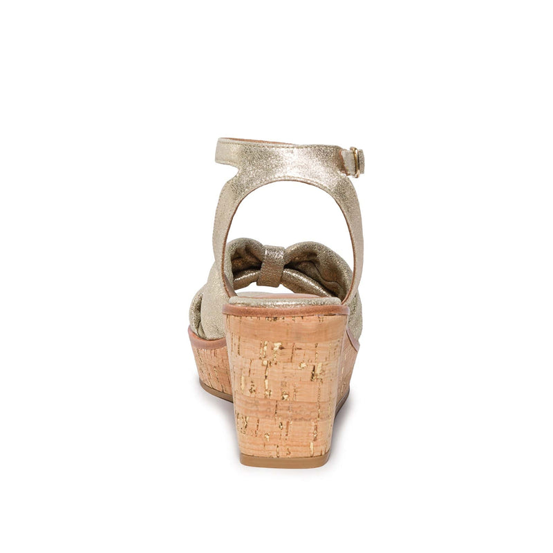 Gold Women Bernardo Kearny Wedge Sandals | UOF5770GO