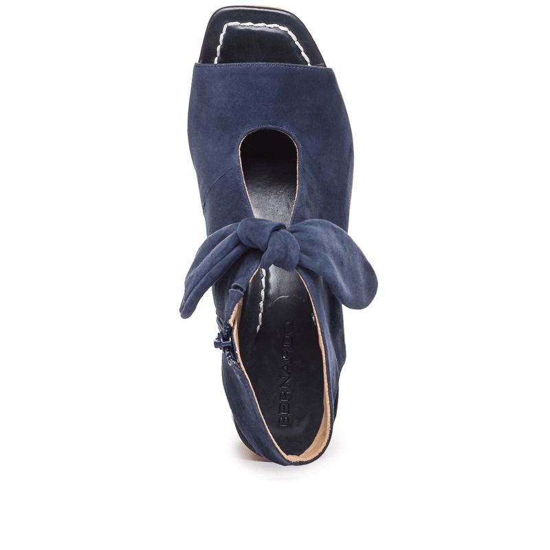 Navy Women Bernardo Lizzie Booties | UQC3375MB