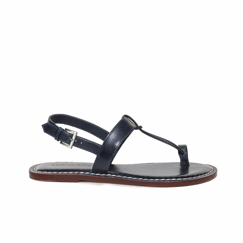 Navy Women Bernardo Maverick 2 Toe Ring Flat Sandals | PJA5223MT