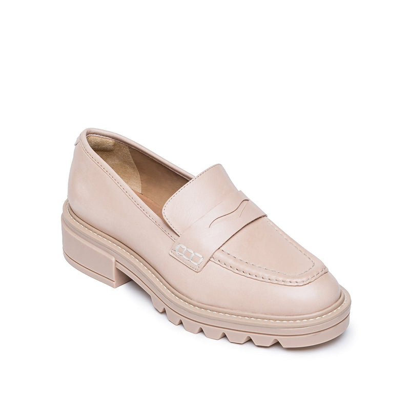 Pink Women Bernardo Chandler Lug-Sole Loafers | WWD5074WF