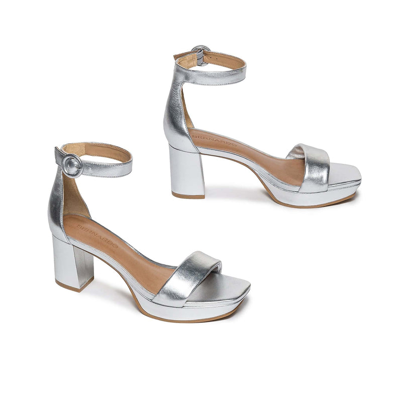 Silver Women Bernardo Carla Platform Sandals | XCQ2955CW