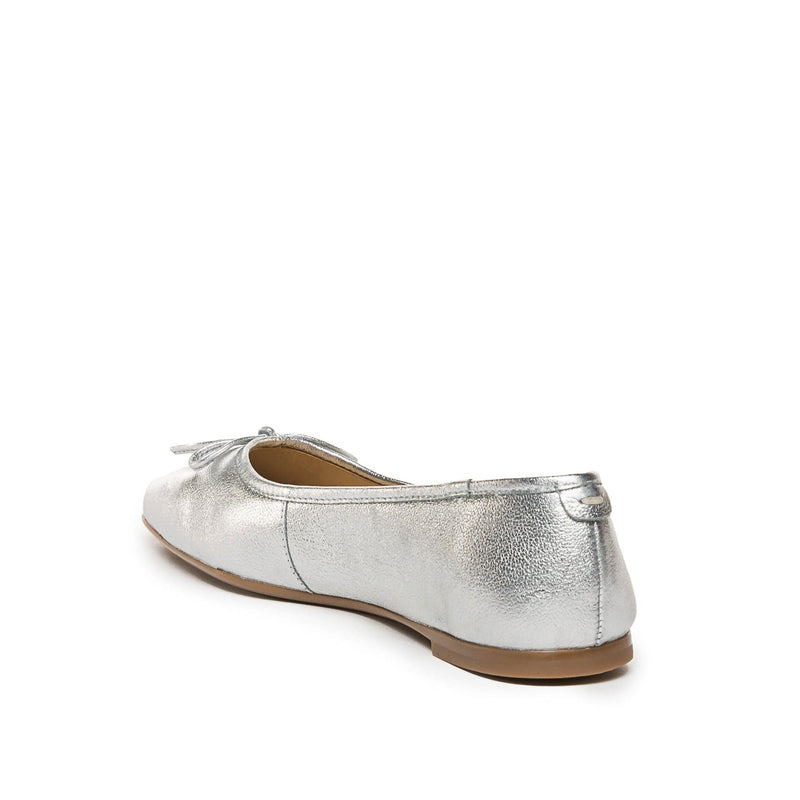 Silver Women Bernardo Gwynn Ballet Flats | BLU7449NR