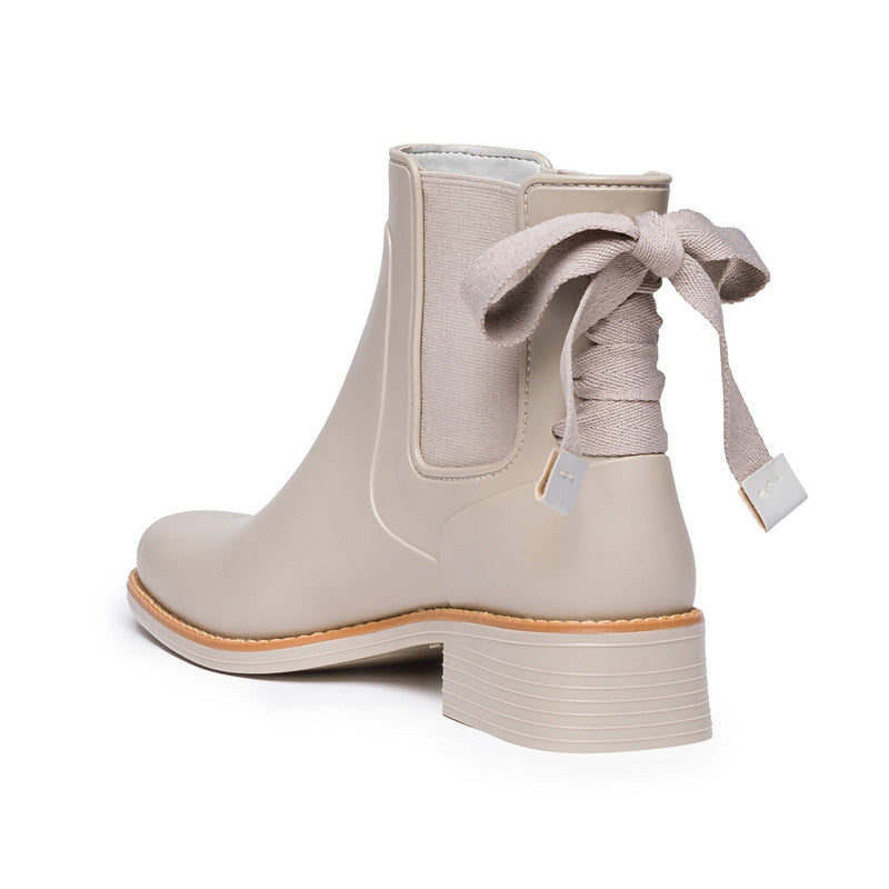 White Women Bernardo Briton Slip On Rain Chelsea Boots | XPD4479TY