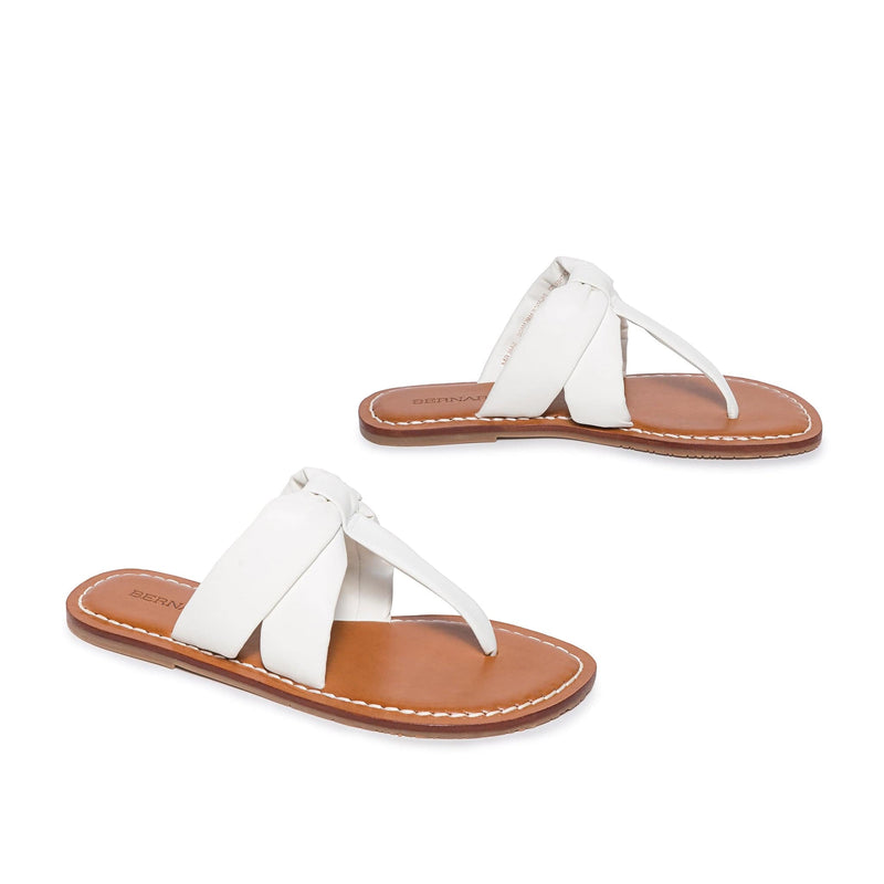 White Women Bernardo Margaret Thong Slide Sandals | DTI6645FX